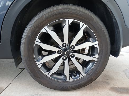 Used 2018 Kia Sportage EX w/ Option Group 040 AWD/4WD image 17
