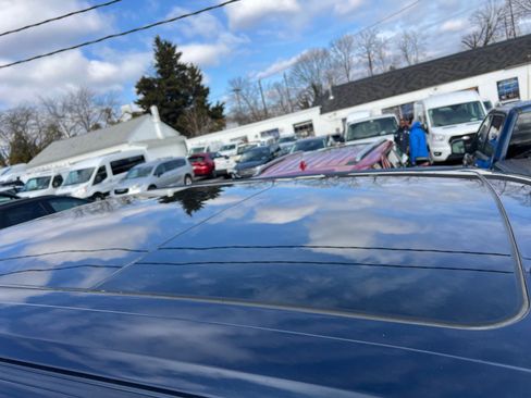 Certified 2019 Ford F150 Platinum w/ Equipment Group 701A Luxury image 4