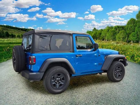 Used 2023 Jeep Wrangler Sport AWD/4WD image 6