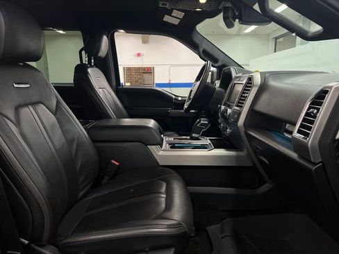 Used 2015 Ford F150 Platinum w/ Equipment Group 701A Luxury AWD/4WD image 29