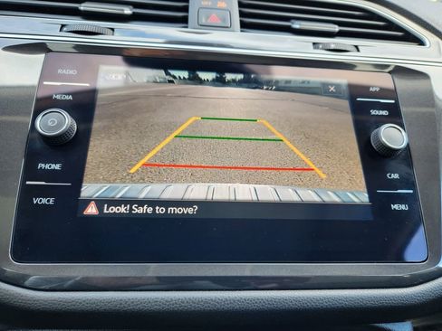 Certified 2024 Volkswagen Tiguan SE image 21