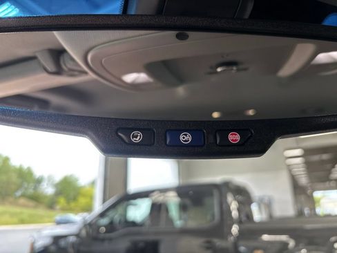 Used 2018 GMC Yukon XL SLT AWD/4WD image 31