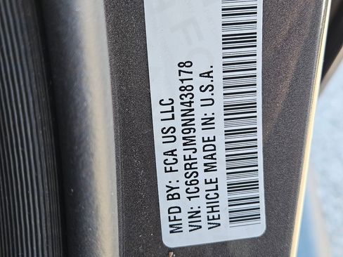 Used 2022 RAM 1500 Laramie image 34