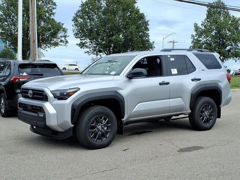 Used 2025 Toyota 4Runner SR5 image 2