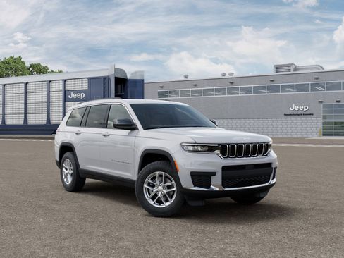 New 2025 Jeep Grand Cherokee L Laredo w/ Luxury Tech Group I image 22