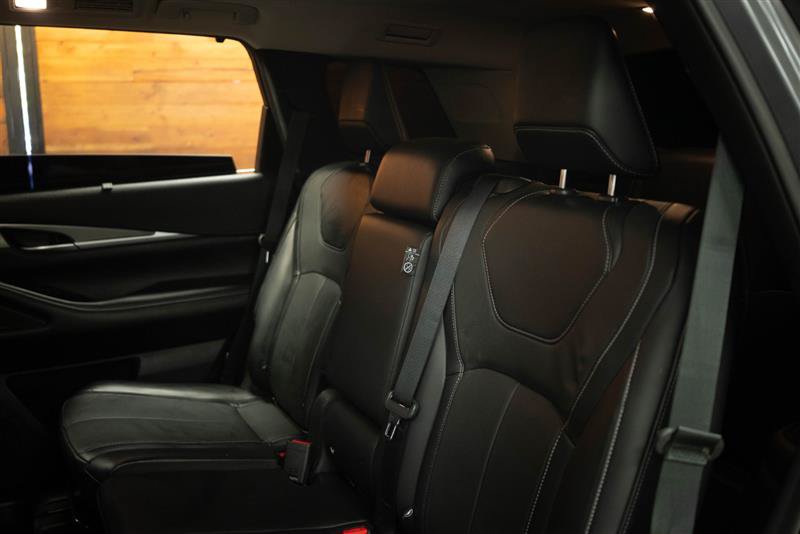 Used 2023 INFINITI QX60 Luxe w/ Cargo Package AWD/4WD image 13