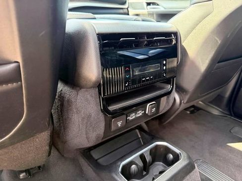 Certified 2024 Jeep Wagoneer Series II AWD/4WD image 14