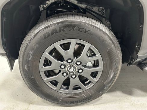 Used 2025 Toyota 4Runner SR5 image 62