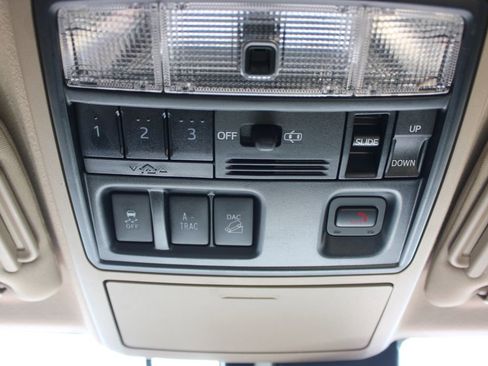 Used 2022 Toyota 4Runner Limited image 37