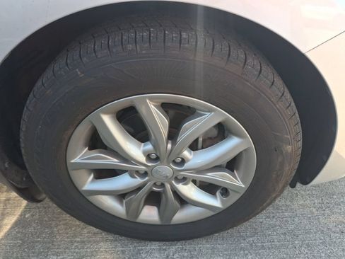 Used 2020 Kia Sedona EX FWD image 4