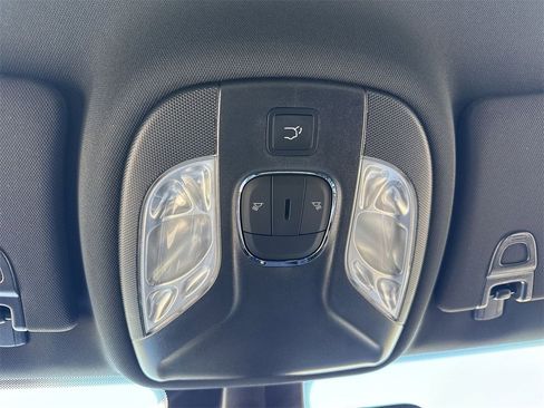 New 2026 Jeep Compass Latitude image 16