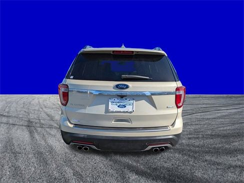 Used 2018 Ford Explorer Platinum image 5