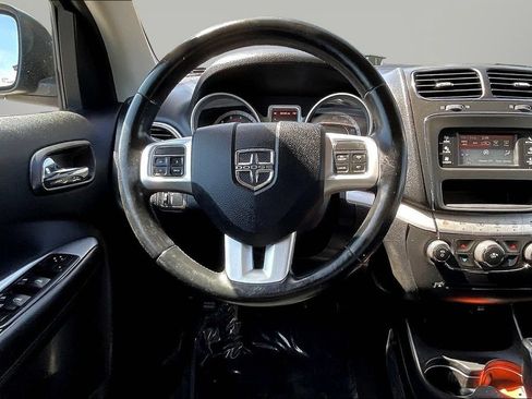Used 2018 Dodge Journey SE w/ Popular Equipment Group FWD image 8