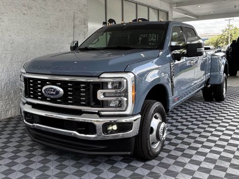 Used 2023 Ford F350 Lariat w/ Lariat Ultimate Package image 4