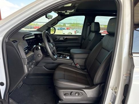 Used 2026 Chevrolet Tahoe High Country w/ Sun And Tow Package AWD/4WD image 13