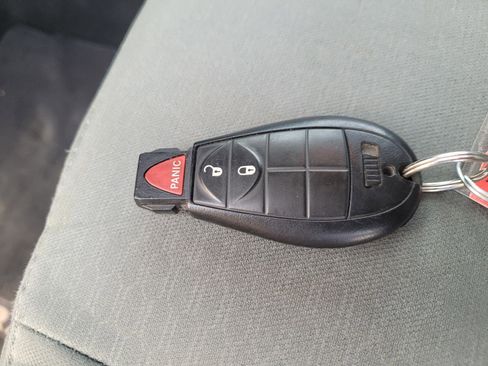 Used 2018 RAM 2500 Tradesman w/ Chrome Appearance Group image 28