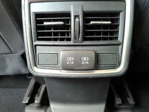 Used 2023 Subaru Forester Premium AWD/4WD image 26