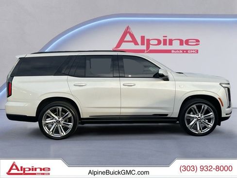 Used 2025 Cadillac Escalade Sport Platinum image 6