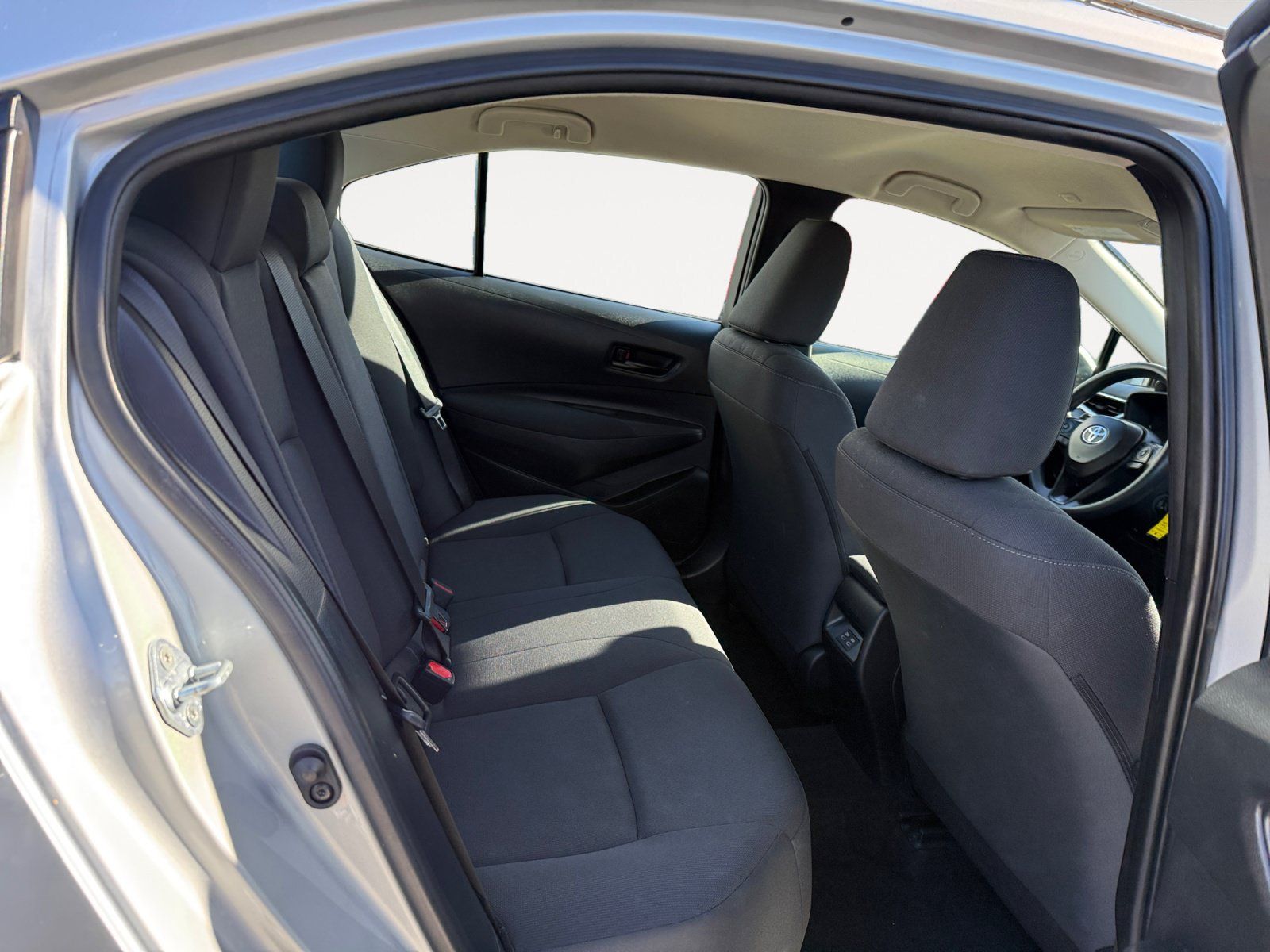 Used 2024 Toyota Corolla LE FWD image 18