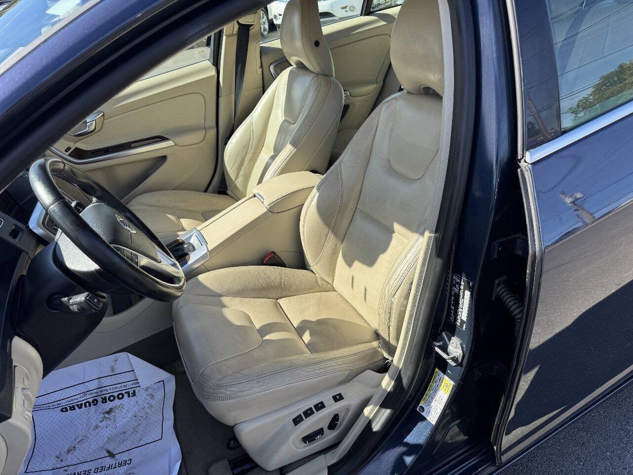 Used 2014 Volvo S60 T5 AWD/4WD image 21