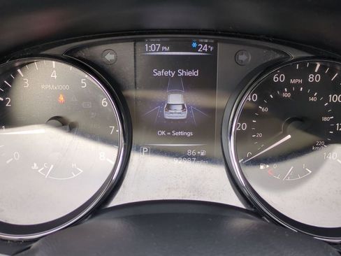 Used 2017 Nissan Rogue SV w/ Sun & Sound Touring Package image 36