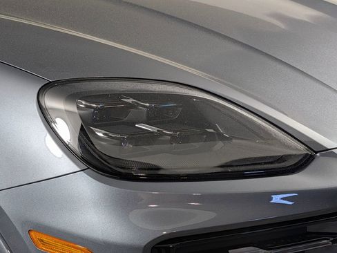 Certified 2026 Porsche Cayenne GTS AWD/4WD image 15