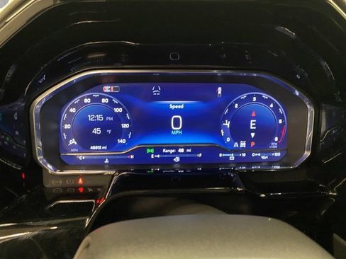 Used 2024 Chevrolet Silverado 1500 ZR2 w/ Technology Package image 16