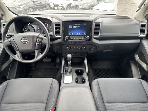 Used 2024 Nissan Frontier SV w/ Technology Package image 10