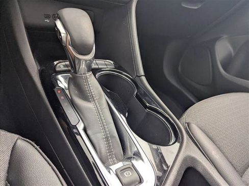 Used 2025 Buick Encore GX Preferred image 11