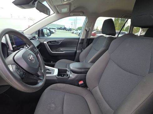 Used 2023 Toyota RAV4 LE FWD image 11