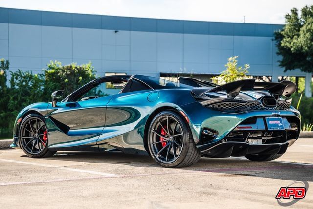 Used 2024 McLaren 750S Spider RWD image 3