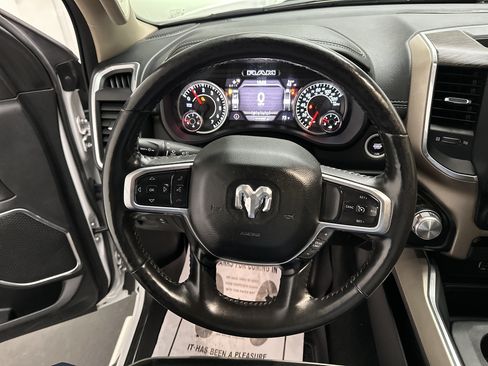 Used 2020 RAM 1500 Laramie AWD/4WD image 27