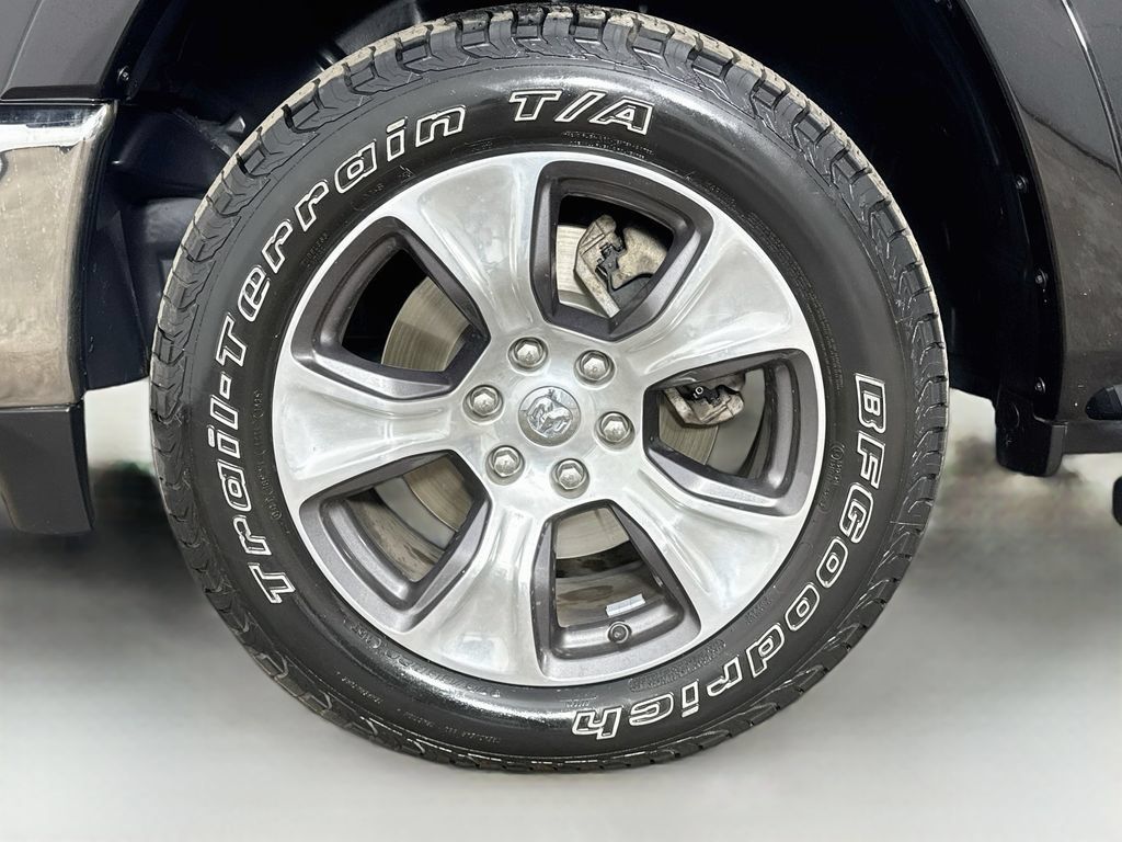 Used 2021 RAM 1500 Laramie AWD/4WD image 37