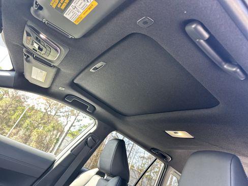 Certified 2025 Toyota Corolla Cross AWD Hybrid w/ Convenience Package image 28