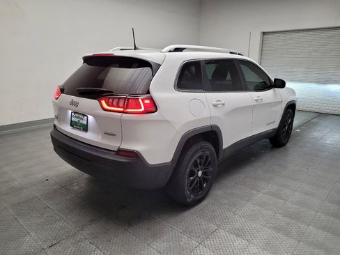 Used 2019 Jeep Cherokee Latitude w/ Popular Appearance Group AWD/4WD image 9