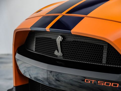 Used 2020 Ford Mustang Shelby GT500 w/ Carbon Fiber Track Pack RWD image 38