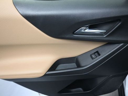 Used 2025 Chevrolet Equinox ACTIV w/ Safety and Technology Package image 19