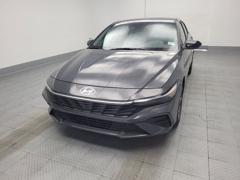 Used 2025 Hyundai Elantra Sport FWD image 15