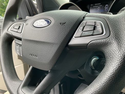 Used 2017 Ford Escape SE AWD/4WD image 26