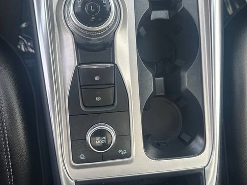 Used 2023 Ford Explorer Limited w/ Equipment Group 301A AWD/4WD image 10