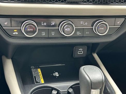 Used 2023 Honda HR-V EX-L image 23