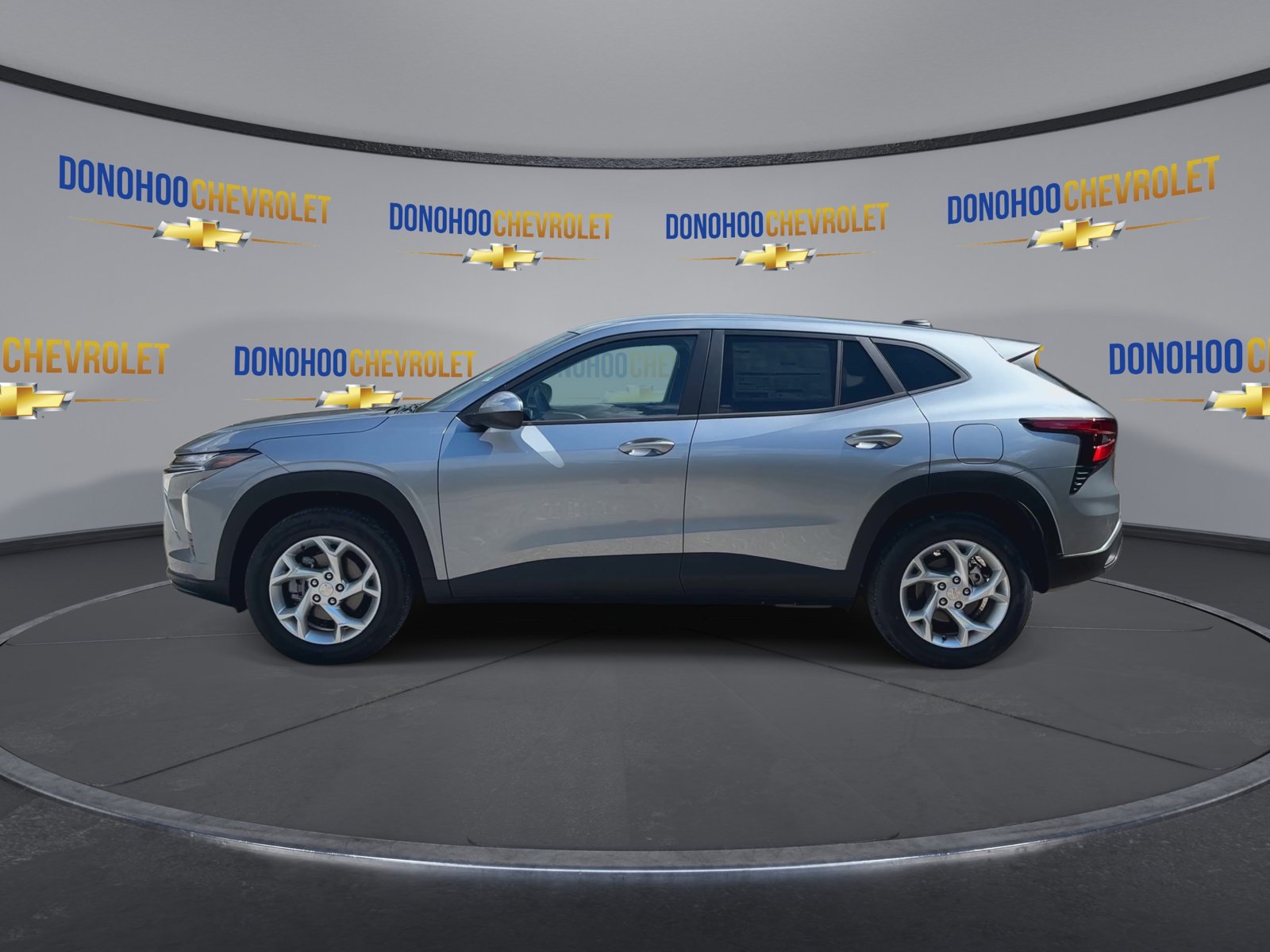 New 2026 Chevrolet Trax LS w/ LS Convenience Package FWD image 8