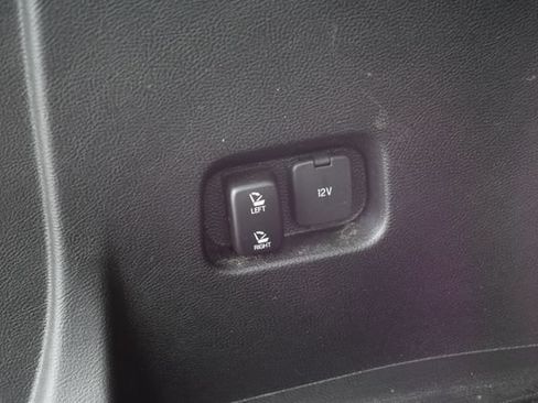 Used 2020 Ford Edge SEL w/ Convenience Package AWD/4WD image 40