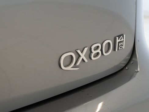 Used 2025 INFINITI QX80 Sensory AWD/4WD image 14