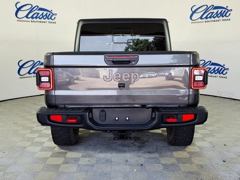 Used 2023 Jeep Gladiator Rubicon w/ LED Lighting Group AWD/4WD image 4