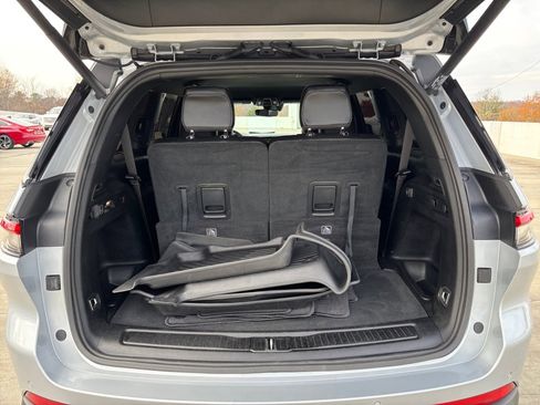 Used 2023 Jeep Grand Cherokee L Laredo image 17