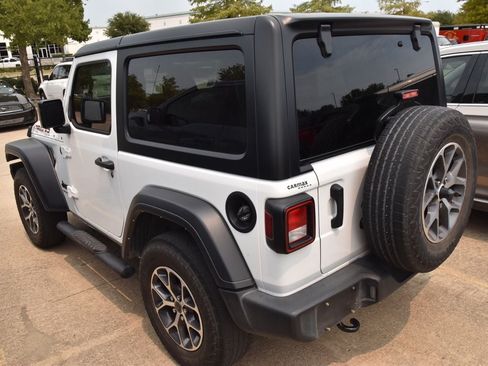 Used 2024 Jeep Wrangler Sport AWD/4WD image 8