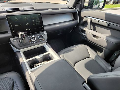 Certified 2026 Land Rover Defender 110 S AWD/4WD image 14