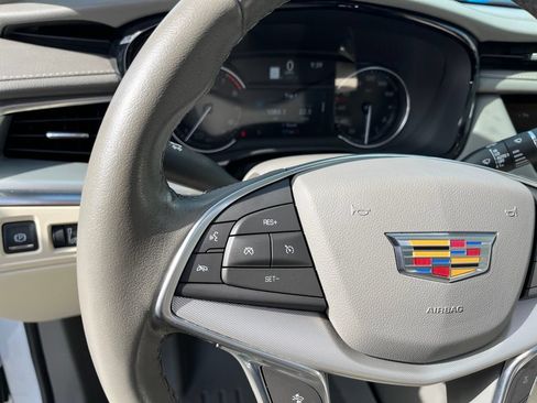Used 2024 Cadillac XT5 Premium Luxury FWD image 12