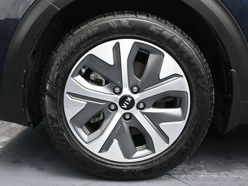 Used 2020 Kia Niro EX Premium image 12